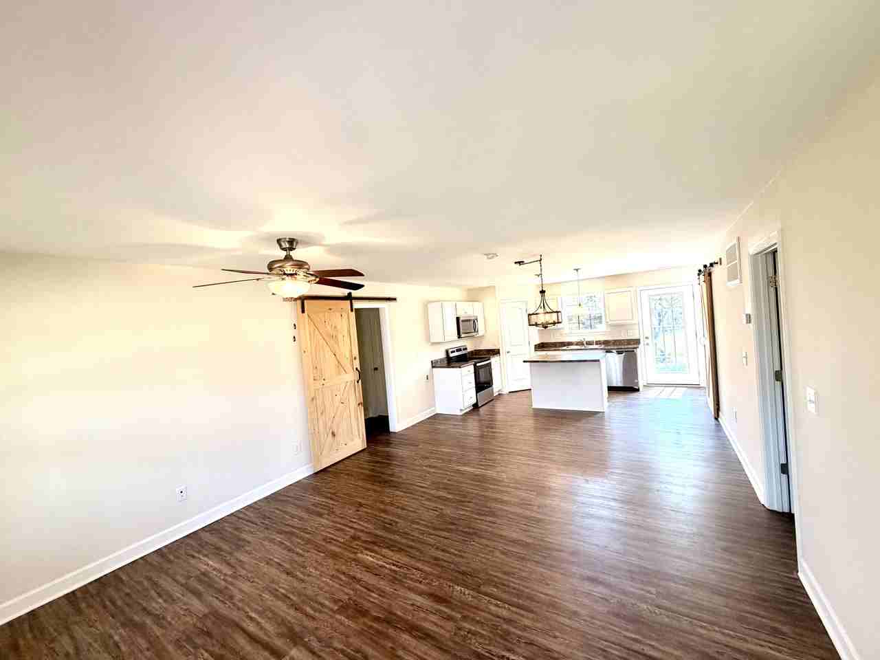 185 Grassy Meadow Ln - Photo 2 of 11