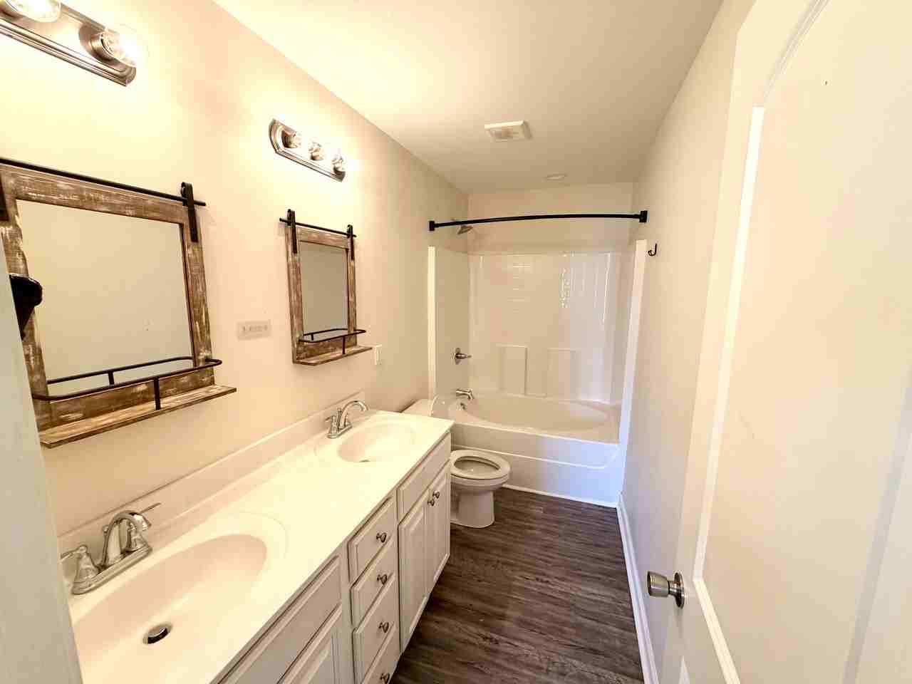 185 Grassy Meadow Ln - Photo 5 of 11