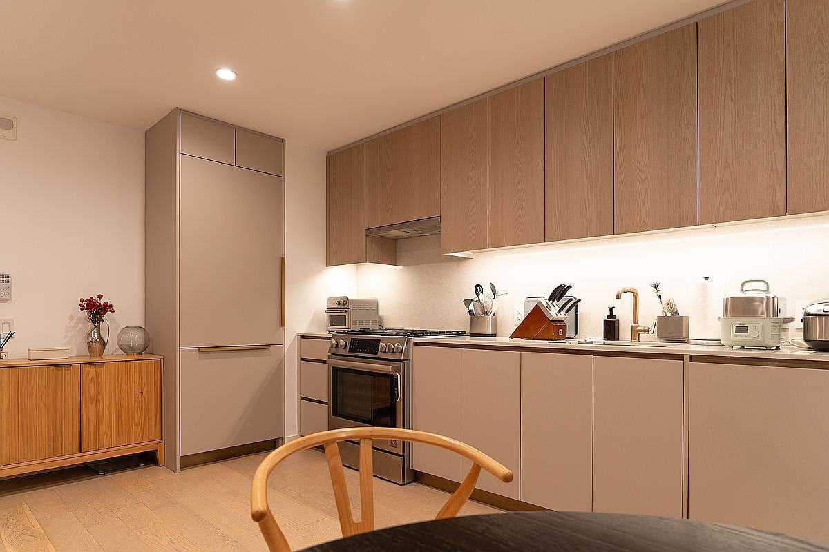 3 Court Sq #313 - Photo 2 of 9