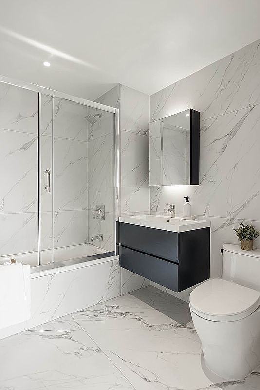 4021 27th St #6A - Photo 2 of 6