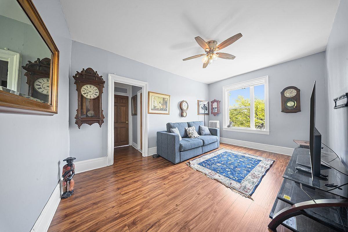 4508 40th St #F32 - Photo 4 of 10