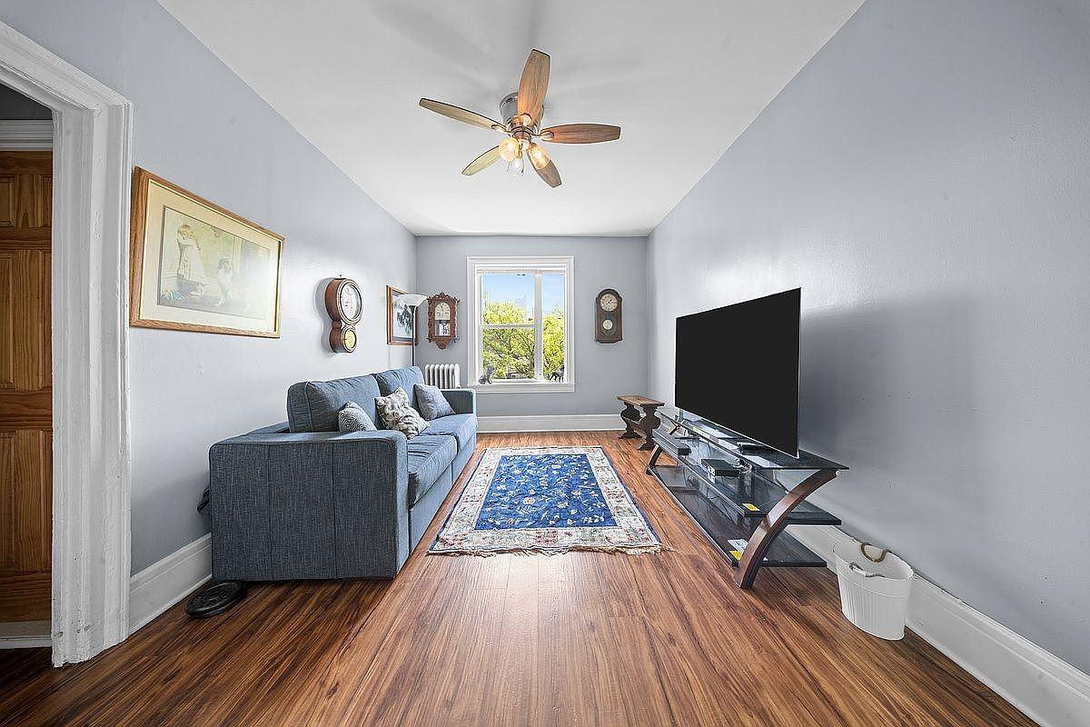 4508 40th St #F32 - Photo 5 of 10