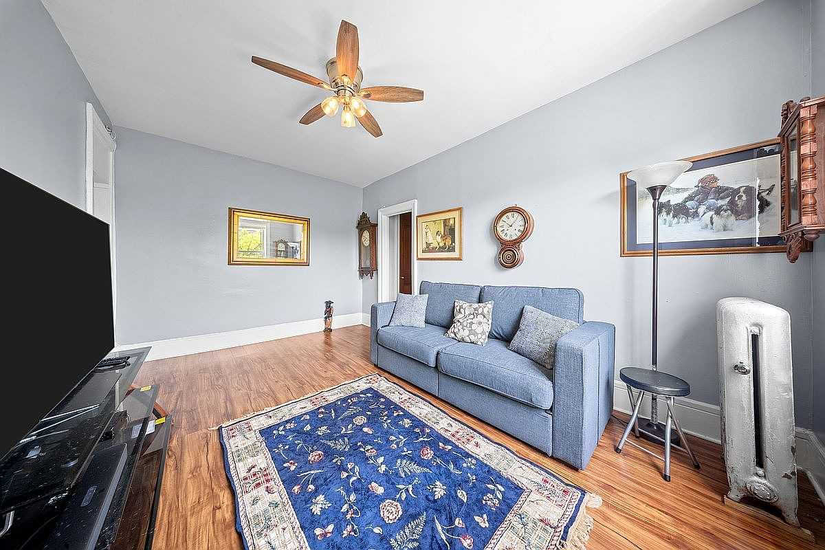 4508 40th St #F32 - Photo 7 of 10