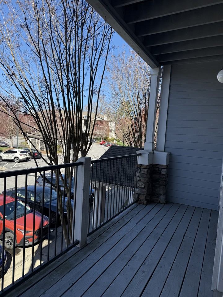 100 Vista Lake Dr #203 - Photo 7 of 8