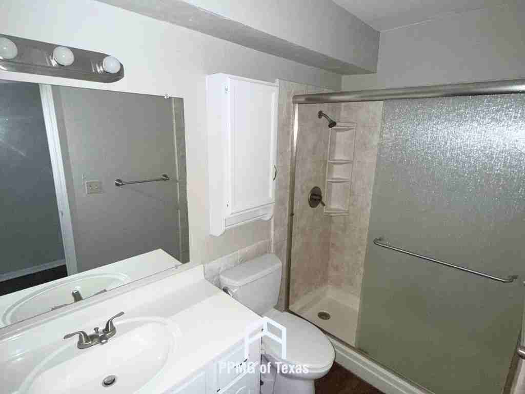 8101 Brookside Dr - Photo 2 of 22