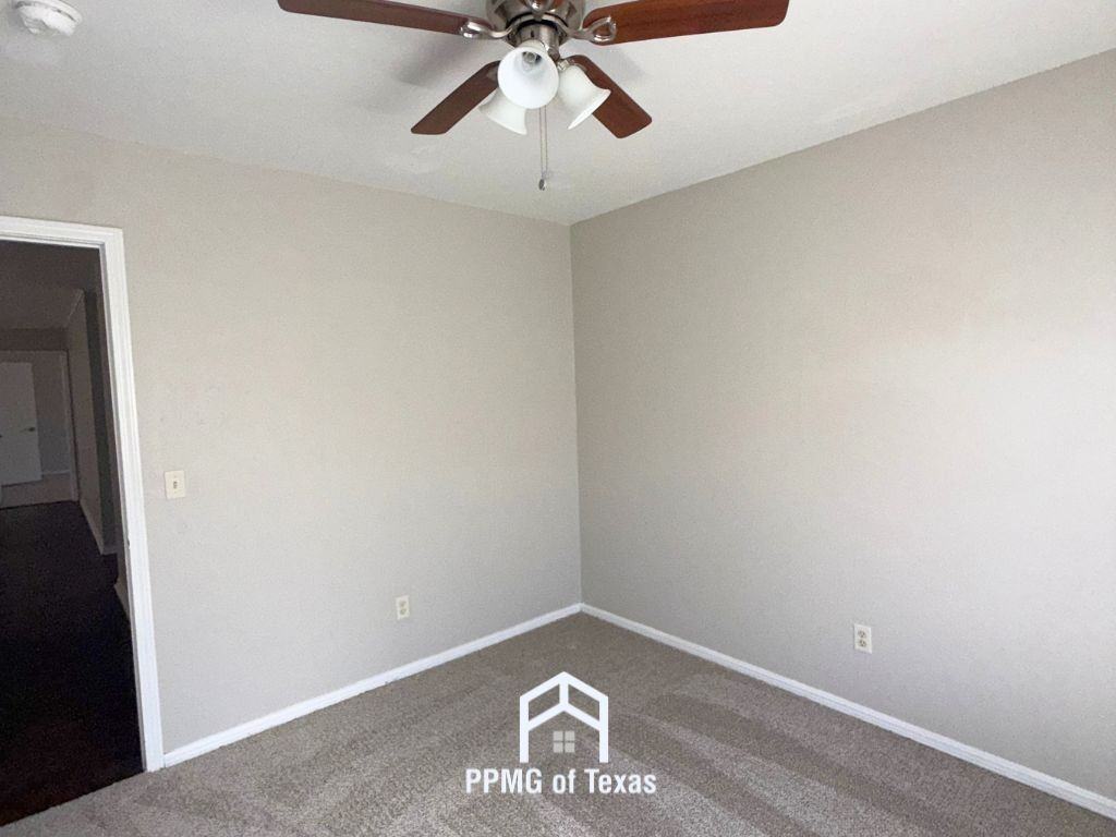 8101 Brookside Dr - Photo 4 of 22