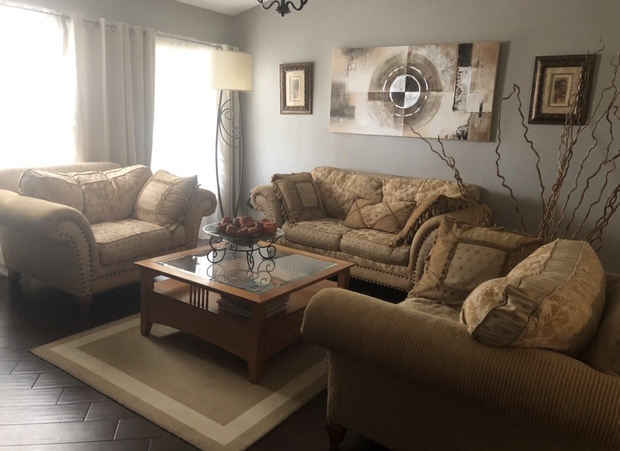 554 Kilimanjaro Dr #NA - Photo 6 of 9