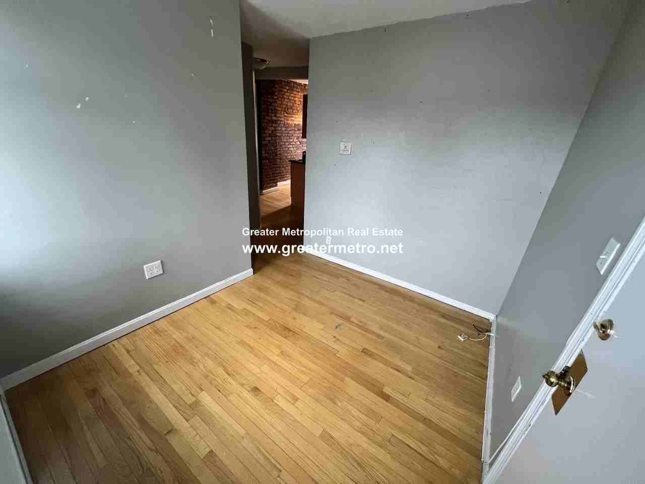 4 Michelangelo St #9 - Photo 6 of 13