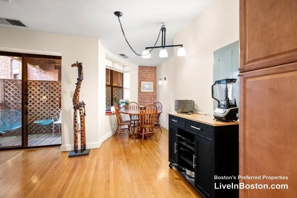 Gainsborough St. & Hemenway St #307 - Photo 4 of 11