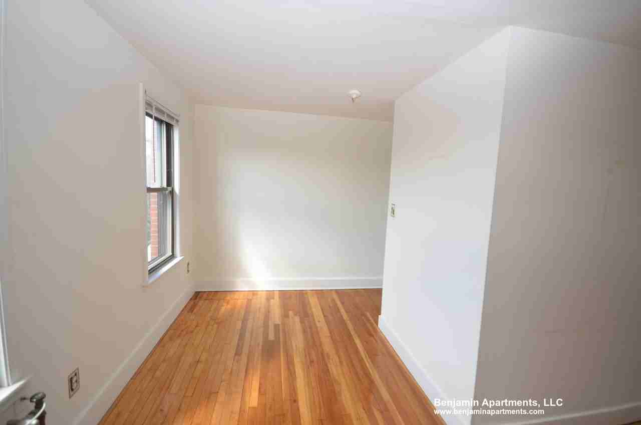 Beacon St. & Broadway #3 - Photo 7 of 23