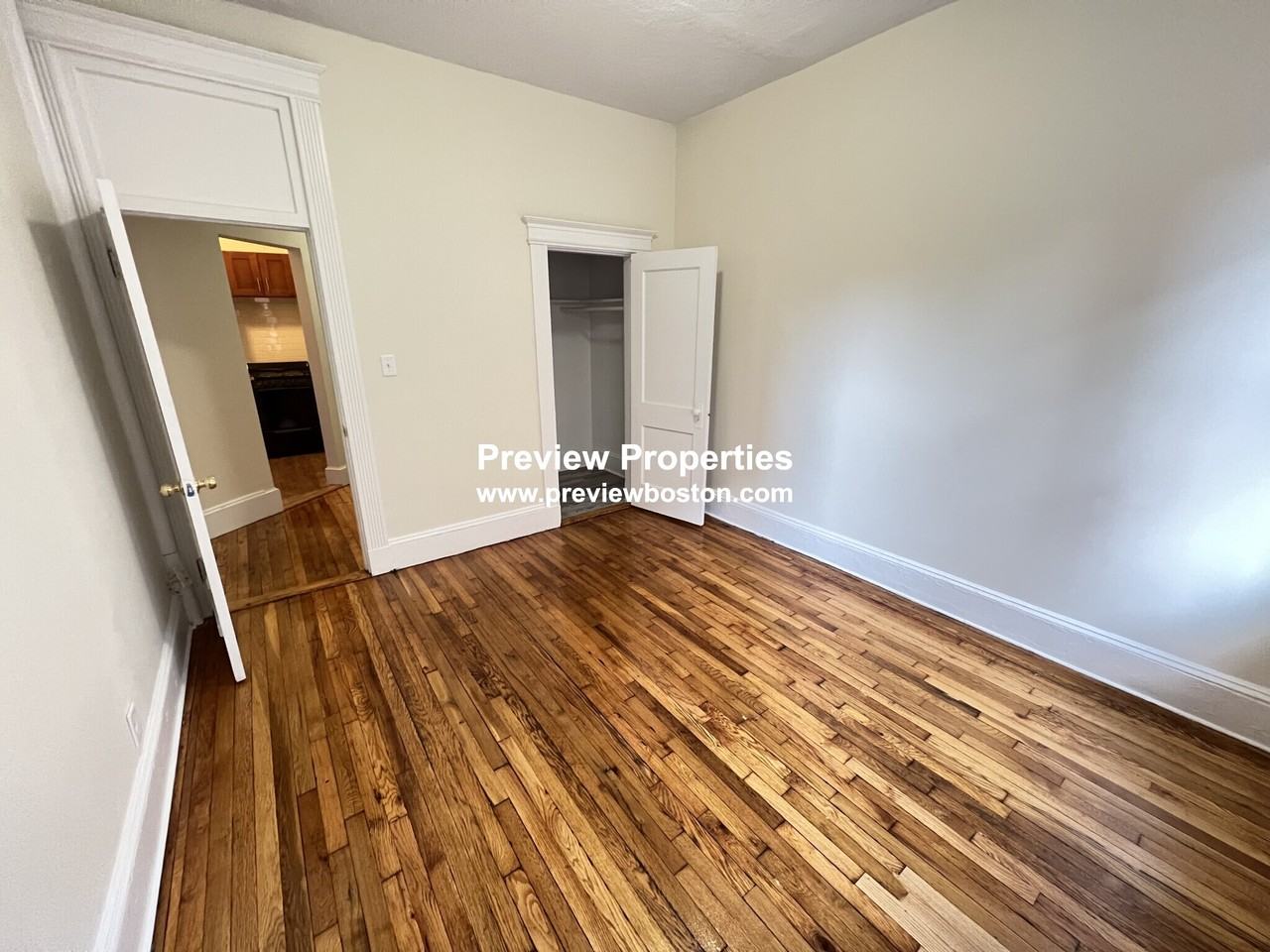 Commonwealth Ave #6P - Photo 2 of 8