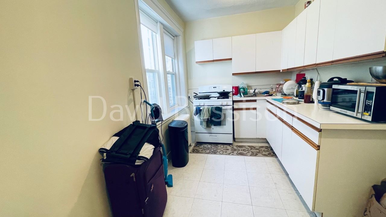 47 Linden St #7 - Photo 2 of 15