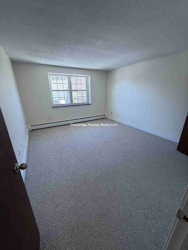 Brattle Dr #11 - Photo 6 of 10