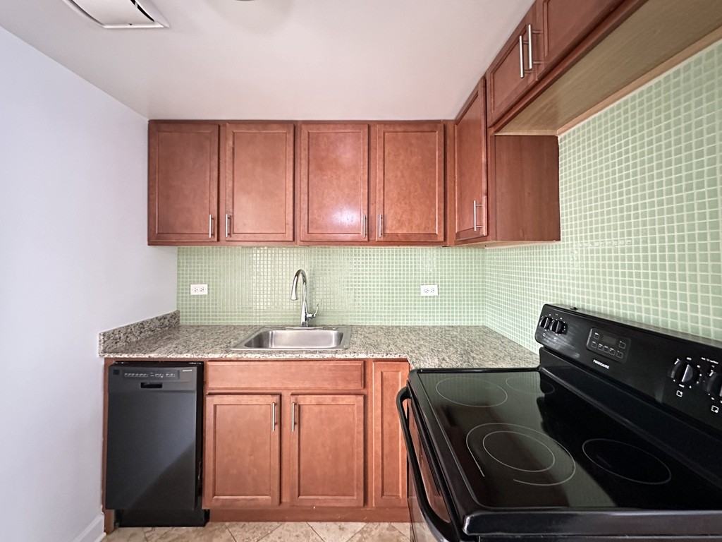 7632 N Milwaukee Ave #A4 - Photo 3 of 20