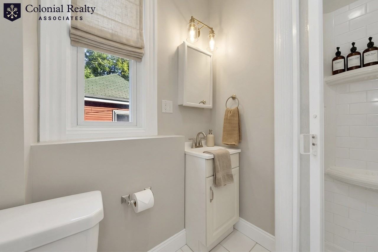 5 Murdock Ter #5 - Photo 4 of 18