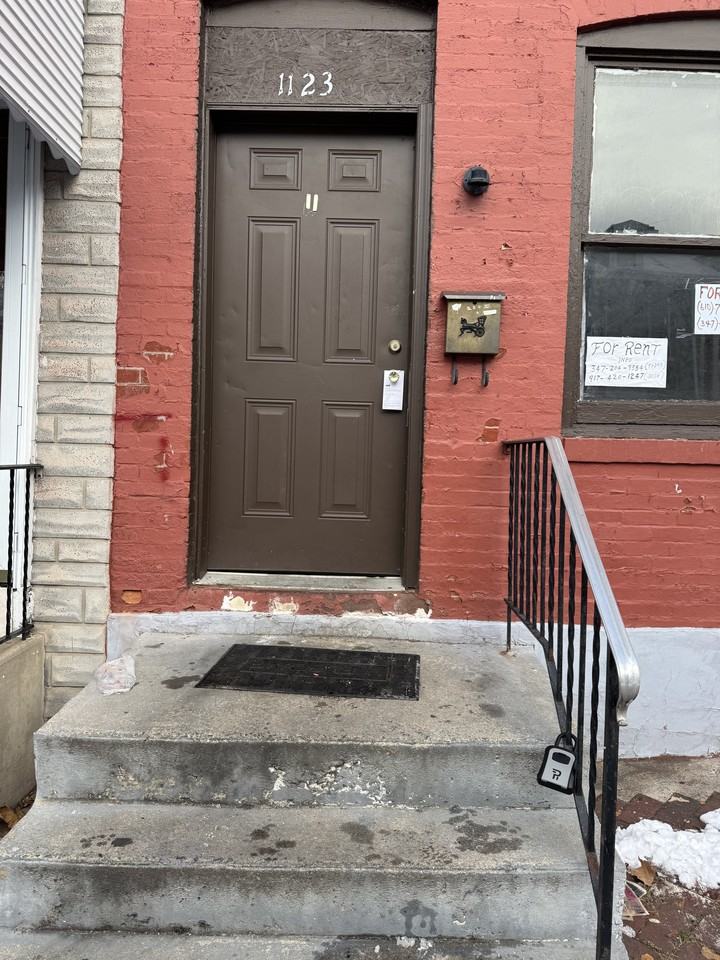 1123 Spruce St #NA - Photo 6 of 17