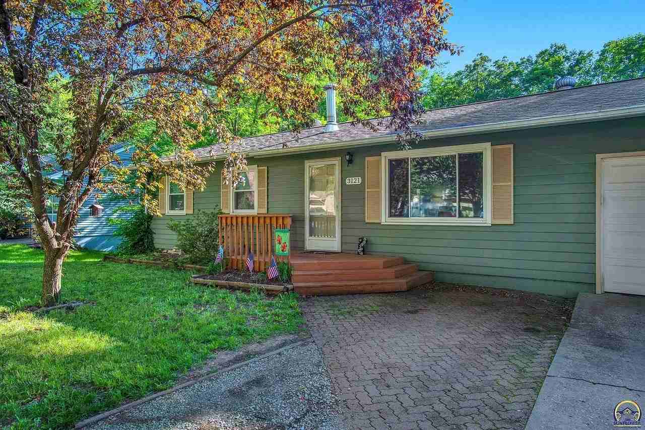 3121 Sw Mcclure Rd #NA - Photo 2 of 4