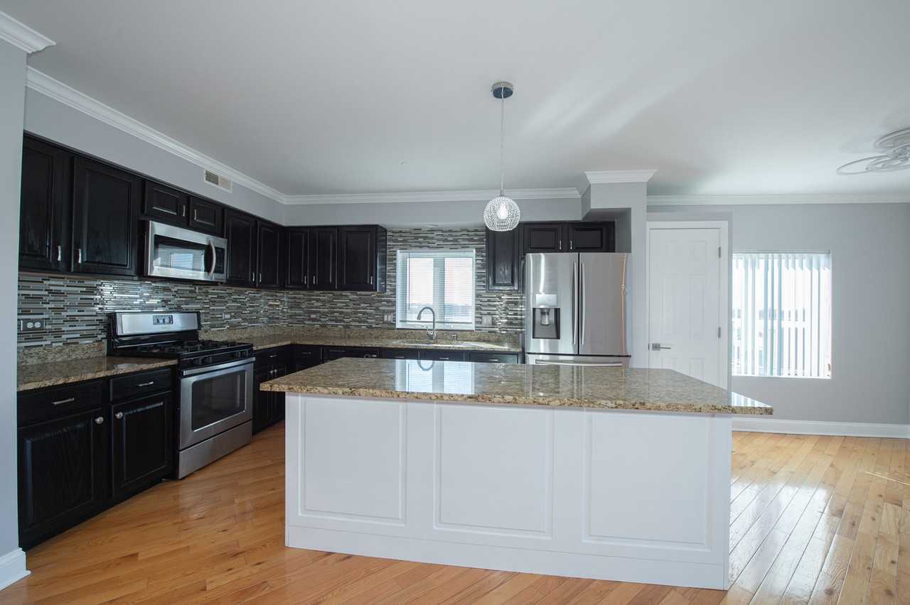 6560 W Diversey Ave #605D - Photo 6 of 18