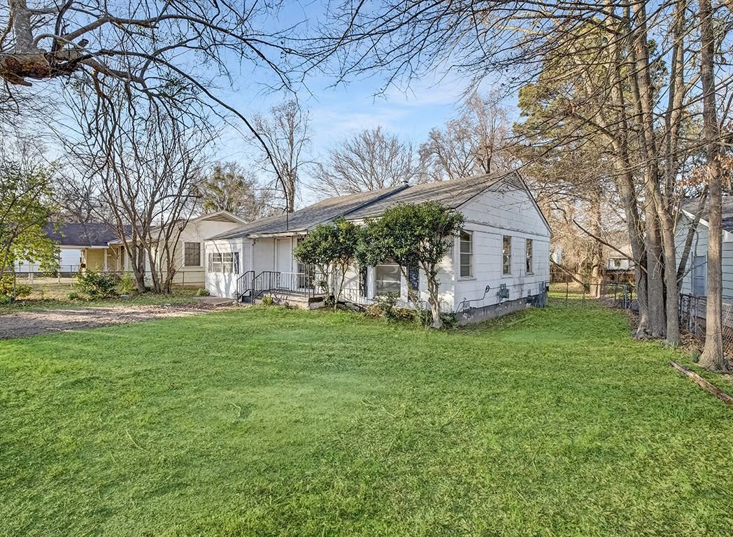 849 Singapore Dr #NA - Photo 2 of 14