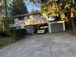 featured image of 11736 Morris St