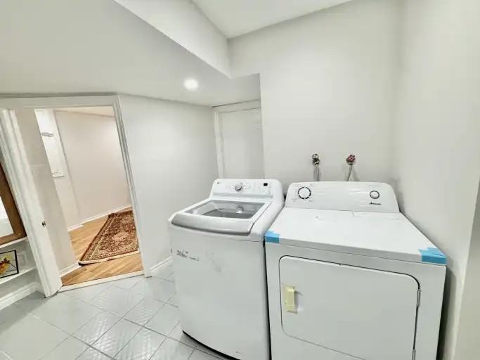 33 Forestside Crt - Photo 2 of 9