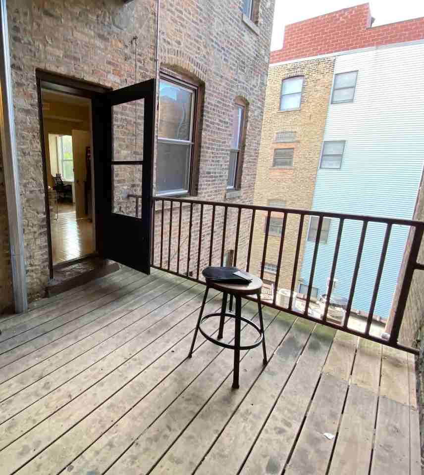 N Sedgwick St - Photo 2 of 10