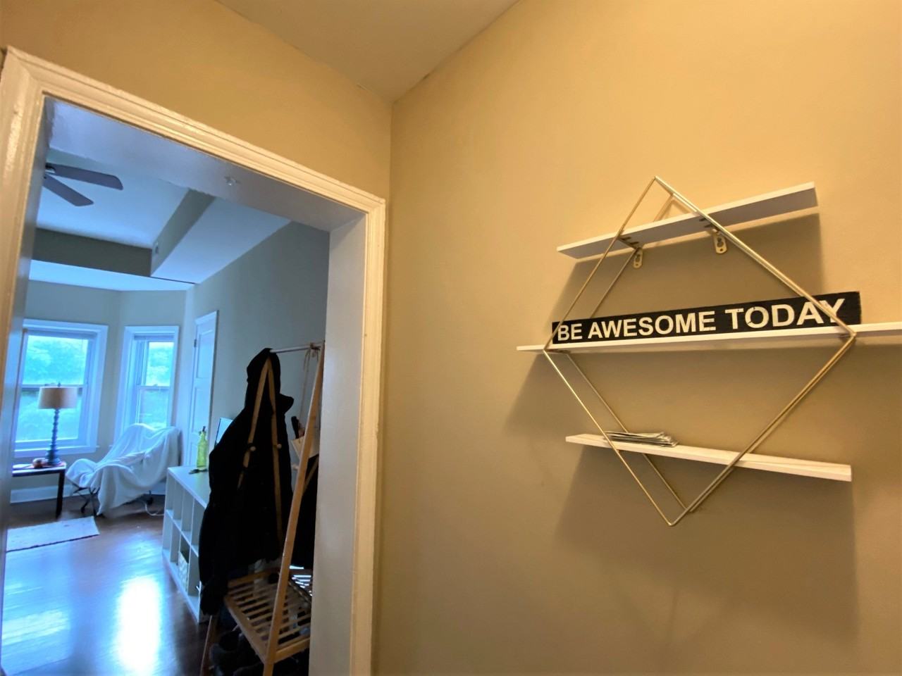 N Sedgwick St - Photo 5 of 10