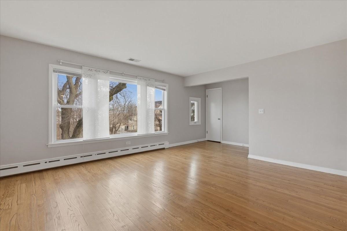 3018 N Whipple St #2 - Photo 4 of 10