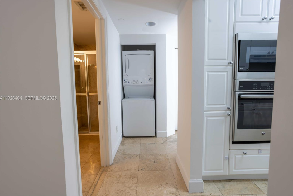 4779 Collins Ave #504 - Photo 7 of 23