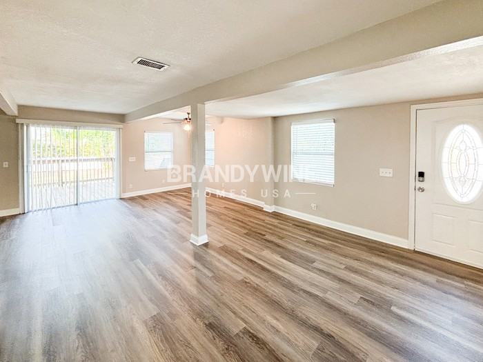 3636 Alabama Ave Ne - Photo 3 of 21