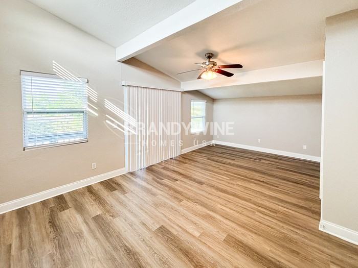 3636 Alabama Ave Ne - Photo 4 of 21