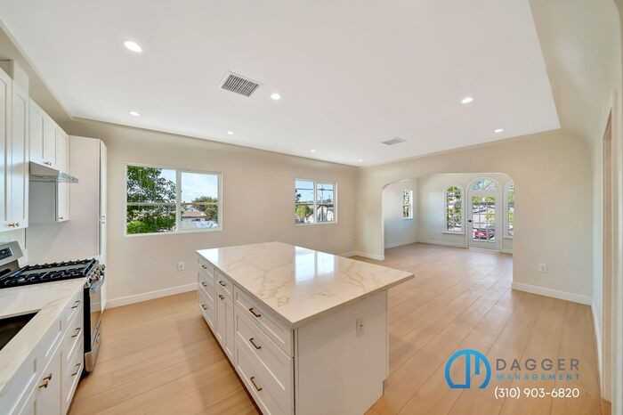 2800 Winter St #3 - Photo 3 of 30