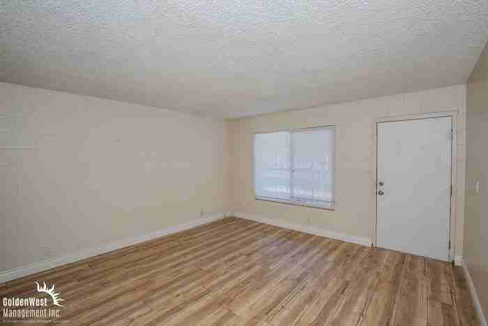 565 S Royal Crest Cir #2 - Photo 2 of 9