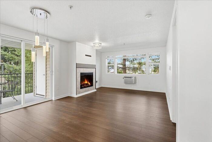 760 Nw 185th Ave #207 - Photo 7 of 38