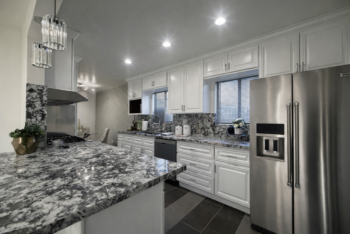 24351 Shadeland Dr - Photo 4 of 16