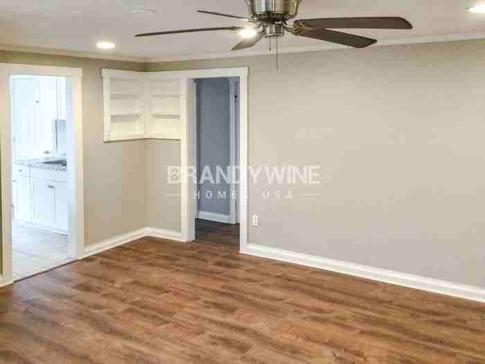 828 E 145th Ave - Photo 5 of 18