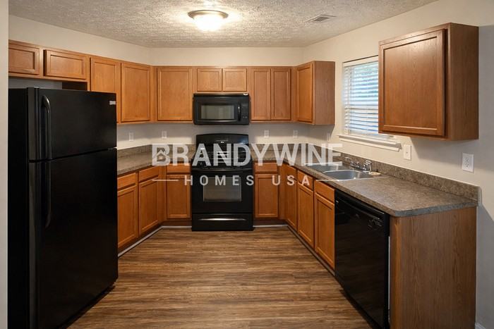2195 Pine View Trl - Photo 4 of 13