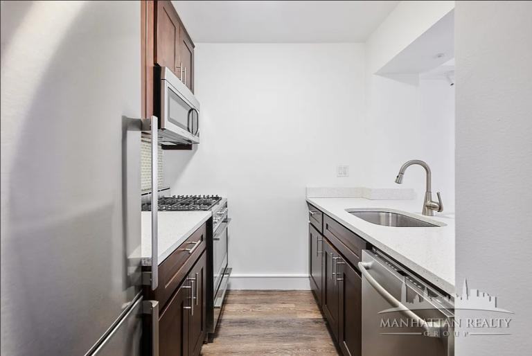 E 63rd St #7J - Photo 3 of 6