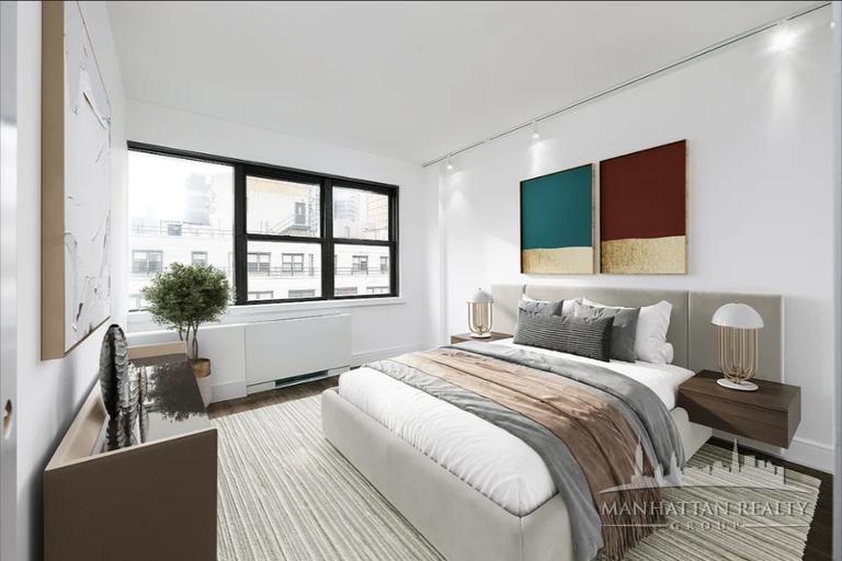 E 63rd St #1F - Photo 2 of 10