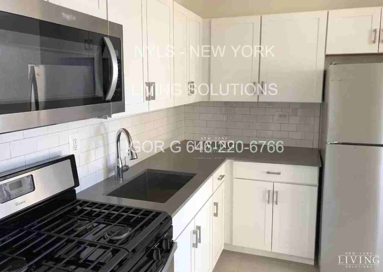 Broadway #D18C - Photo 5 of 12