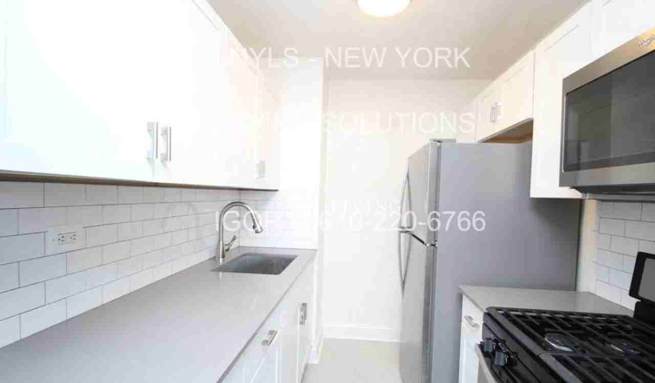 Broadway #C23F - Photo 3 of 8