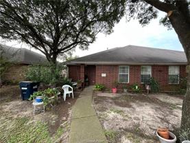 900 Azalea Ct Apt B #Apt B - Photo 1 of 1