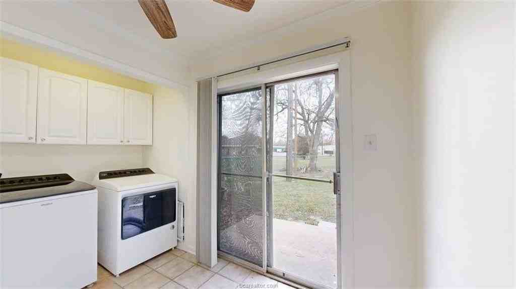 1607 Cloverdale Ct - Photo 7 of 17