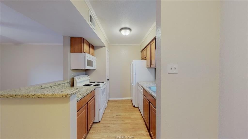 904 University Oaks Blvd Apt 80 - Photo 7 of 31