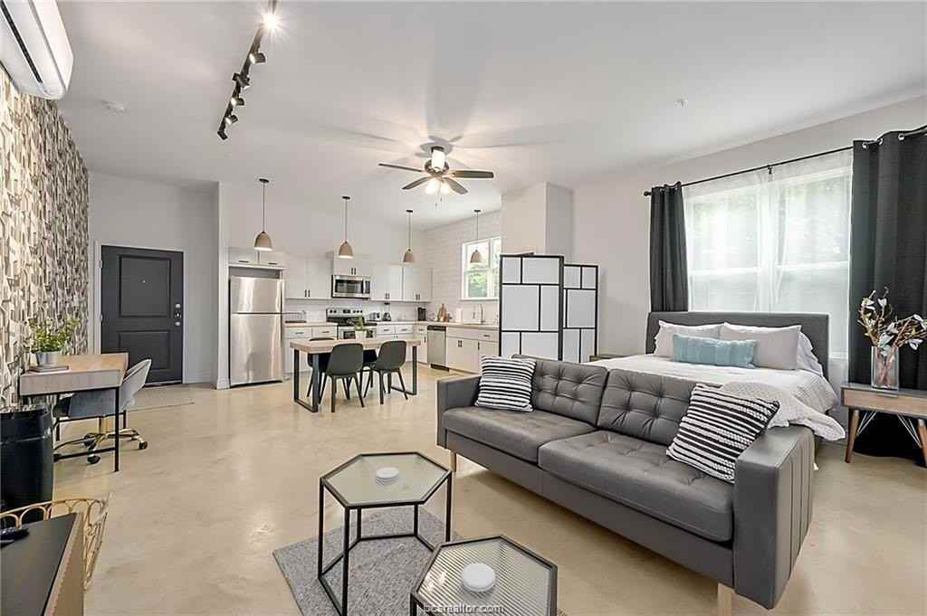 603 S Sims Ave Apt 113 - Photo 3 of 10