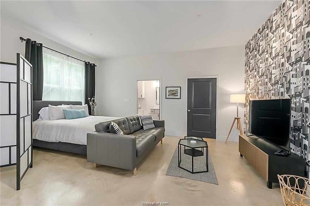 603 S Sims Ave Apt 113 - Photo 4 of 10