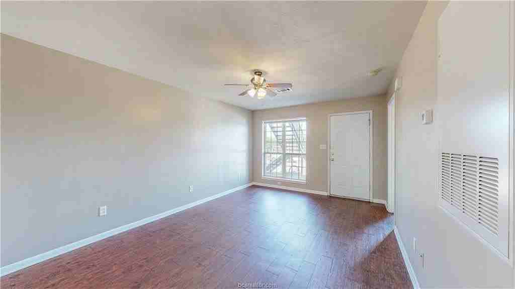 1509 Hollowhill Dr Apt A - Photo 7 of 28