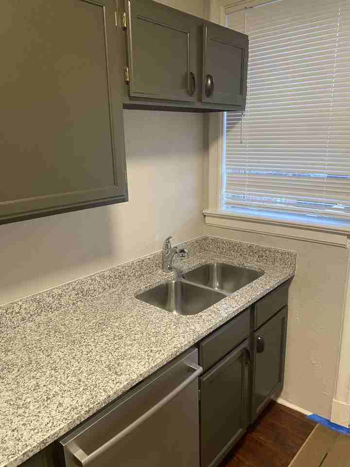 3719 Hereford Street - Photo 7 of 10