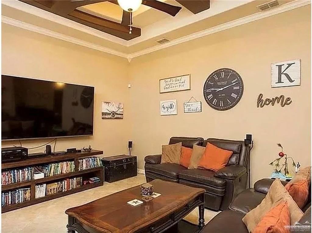 2613 Fairmont Ave - Photo 4 of 6