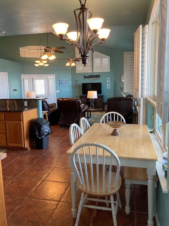 215 Mountain Top - Photo 7 of 29